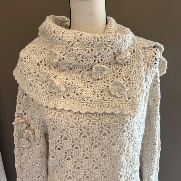 Beautiful Forenza Vintage Crochet Cream Sweater, Cowl Neck, Size Large - Picture 2 of 9